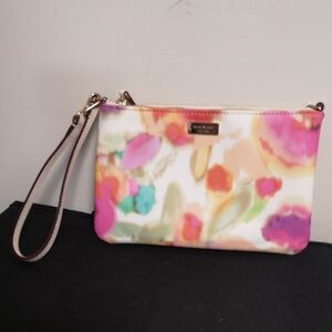 NWOT Never-used Large Kate Spade Floral Multicolor Wristlet With Zipper & Strap